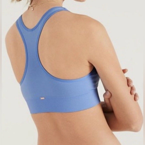 NWT PINK Victoria's Secret Seamless Plunge Bralette - Picture 2 of 7